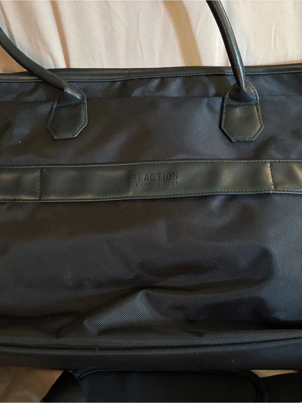 Kenneth Cole Reaction Black Chevron 15” laptop & tablet tote bag